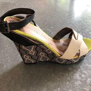 Sam & Libby Strappy Pattern Wedge! SZ 8